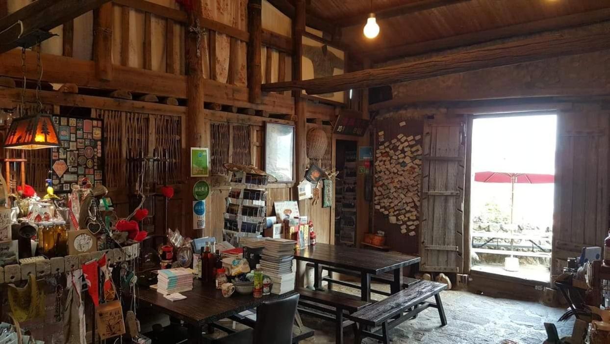 Furen Homestay Nangan Luaran gambar